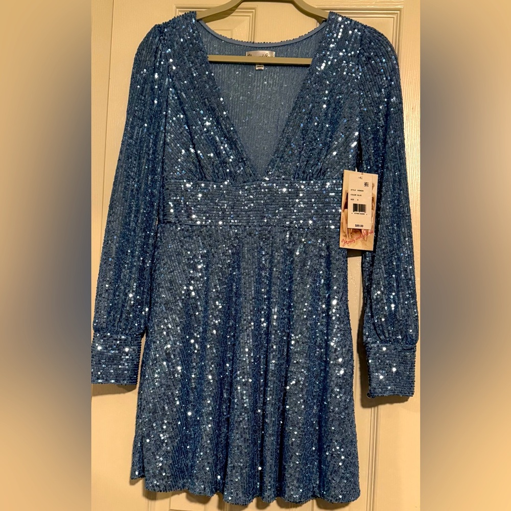 Honey and Rosie Size small above the knee sky blue sequin dress NWT